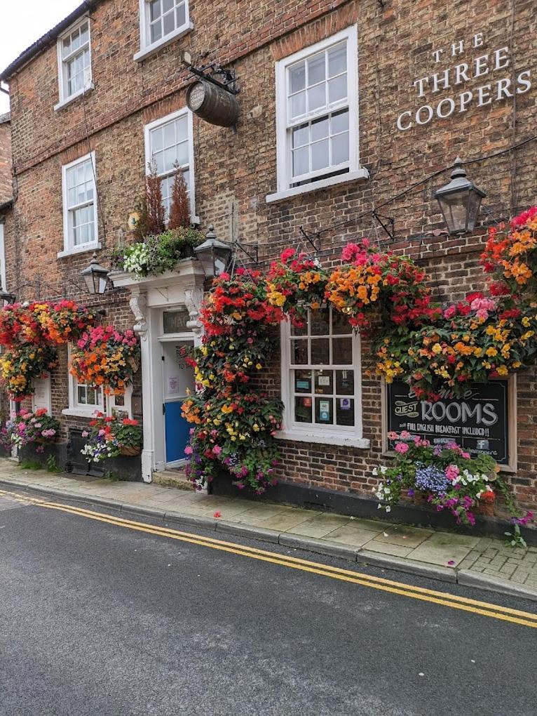 Bed and Breakfast The Three Coopers Bedale Exterior foto